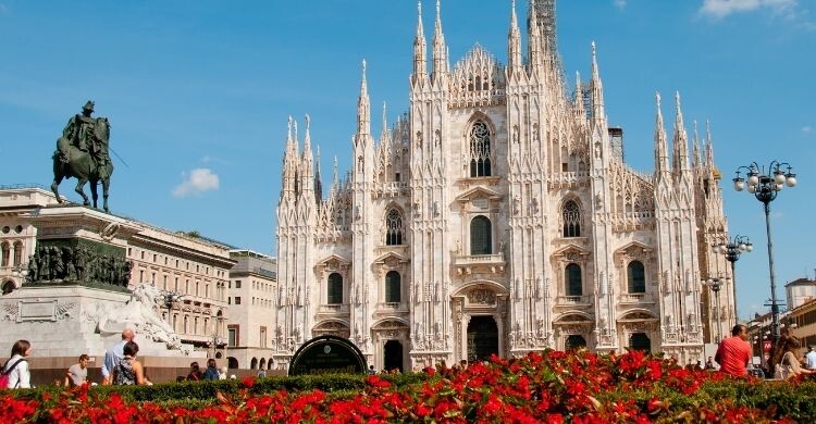 Vuelos desde 33€ (Adobe Stock)