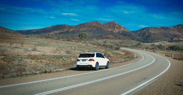 Consejos prácticos para disfrutar más de tus viajes por carretera (Unplash)