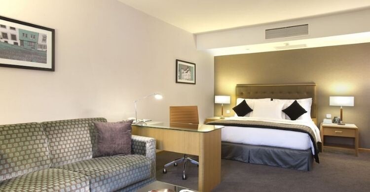 Oferta de hotel (Skyscanner)