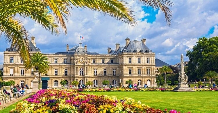 Ofertas de vuelos (Adobe Stock)