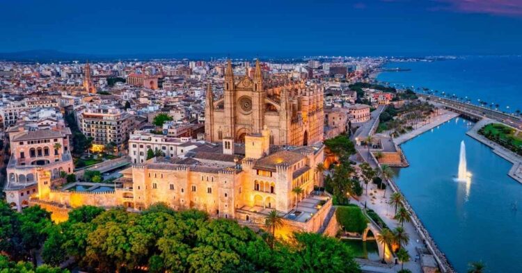 Sigue leyendo Cómo aprovechar la temporada baja en Mallorca: qué ver y qué hacer en la isla mediterránea