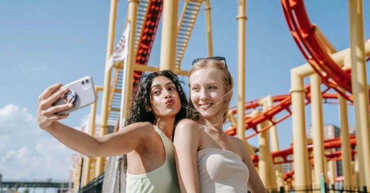 Sigue leyendo Cómo rescatar fotos de viaje oscuras: técnicas para recuperar recuerdos perdidos