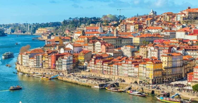 Escápate a Oporto: Vuelos de ida y vuelta desde 41€