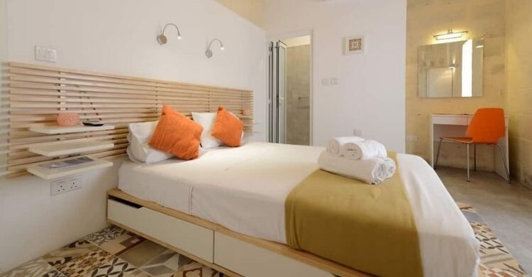 Lovely House Private Rooms by Vallettastay (Skyscanner)