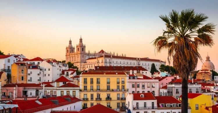 Ofertas de vuelos a Lisboa (Adobe Stock)