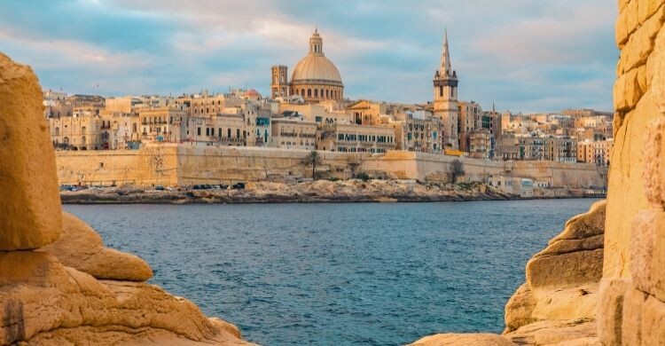 Ofertas de vuelos a Milán (Adobe Stock)