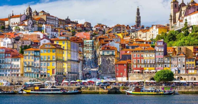 Escápate a Oporto: Vuelos de ida y vuelta desde 40€