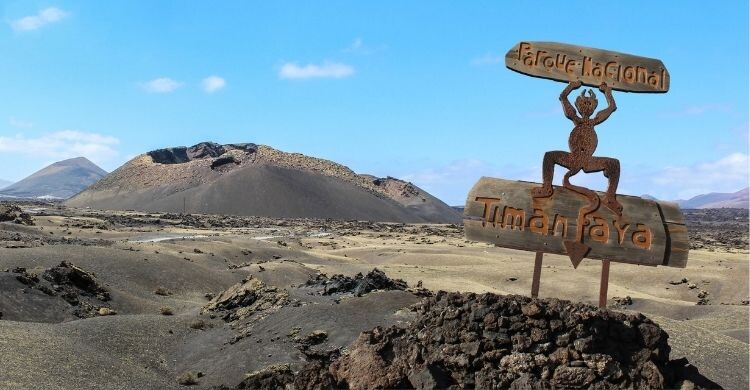 Timanfaya (AdobeStock)