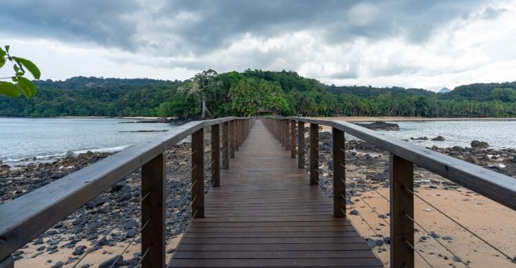 Otras playas salvajes de Santo Tomé y Príncipe (Adobe Stock)