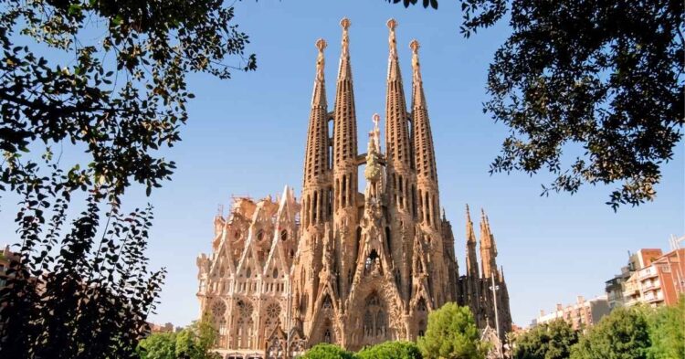 Sigue leyendo Barcelona por barrios: cómo elegir la parte de la ciudad que realmente encaja contigo