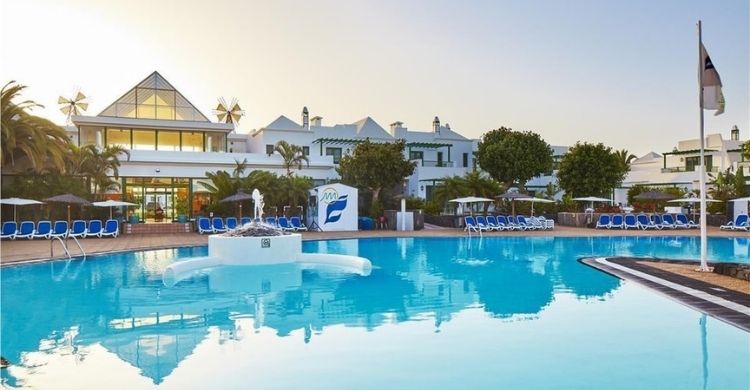 THB Royal (SkyScanner)